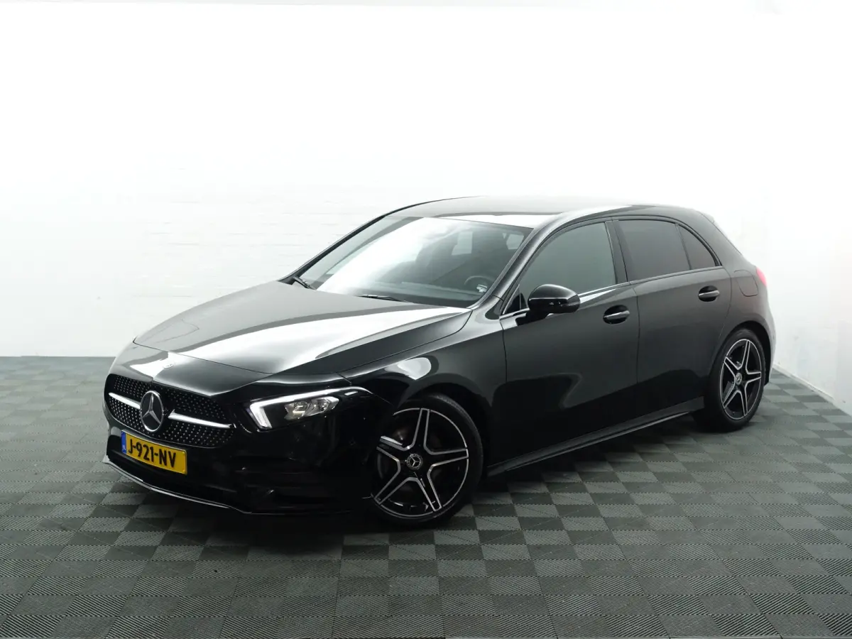 180 AMG Night Edition Aut- Xenon Led, Camera, Stoelverwarming, Sfeerverlichting, Sport Alcantara Interieur