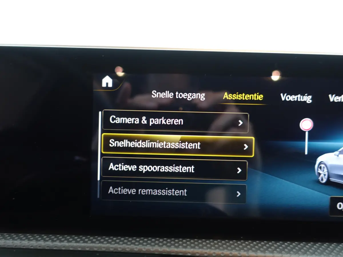 180 AMG Night Edition Aut- Xenon Led, Camera, Stoelverwarming, Sfeerverlichting, Sport Alcantara Interieur