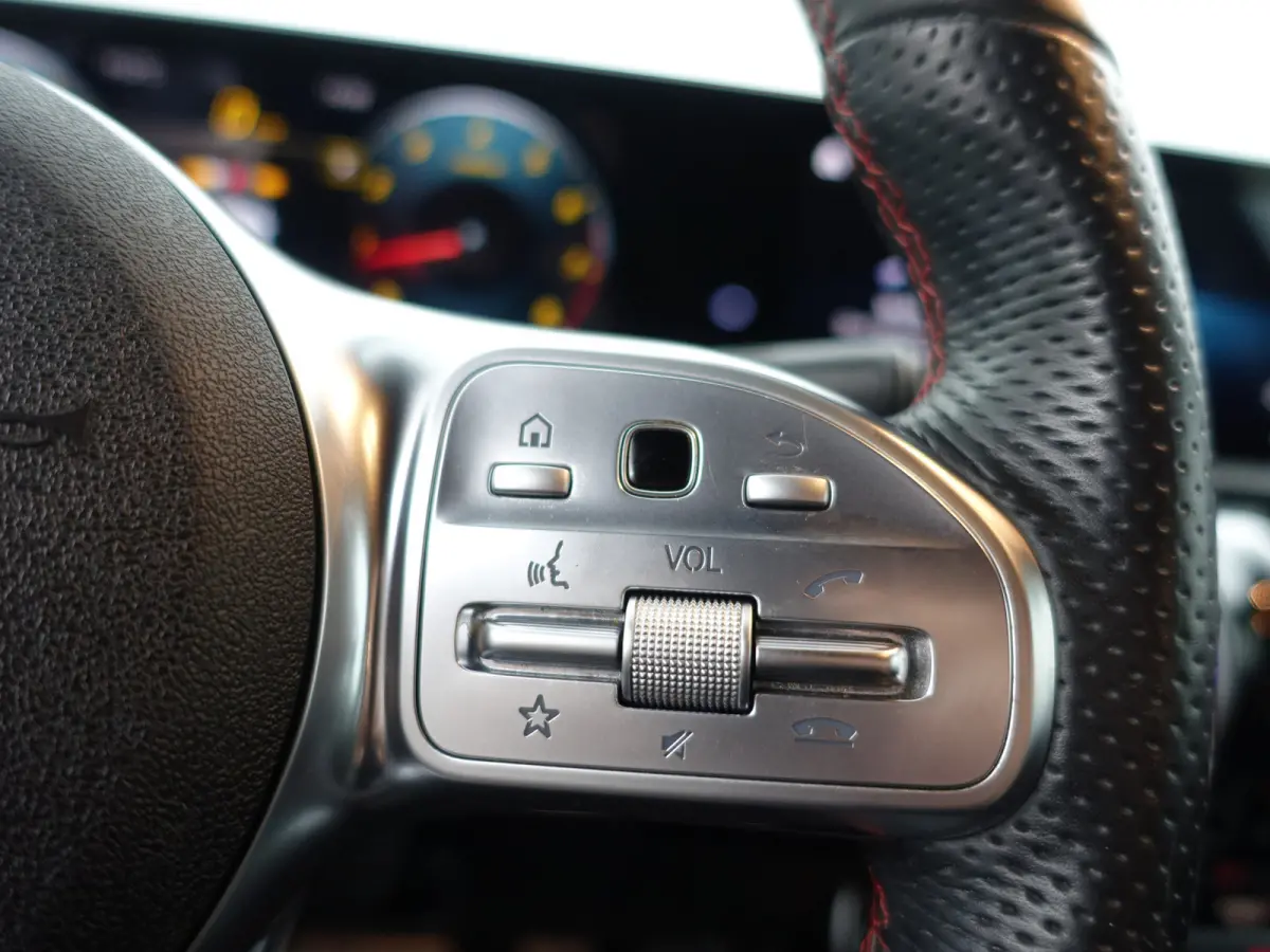 180 AMG Night Edition Aut- Xenon Led, Camera, Stoelverwarming, Sfeerverlichting, Sport Alcantara Interieur