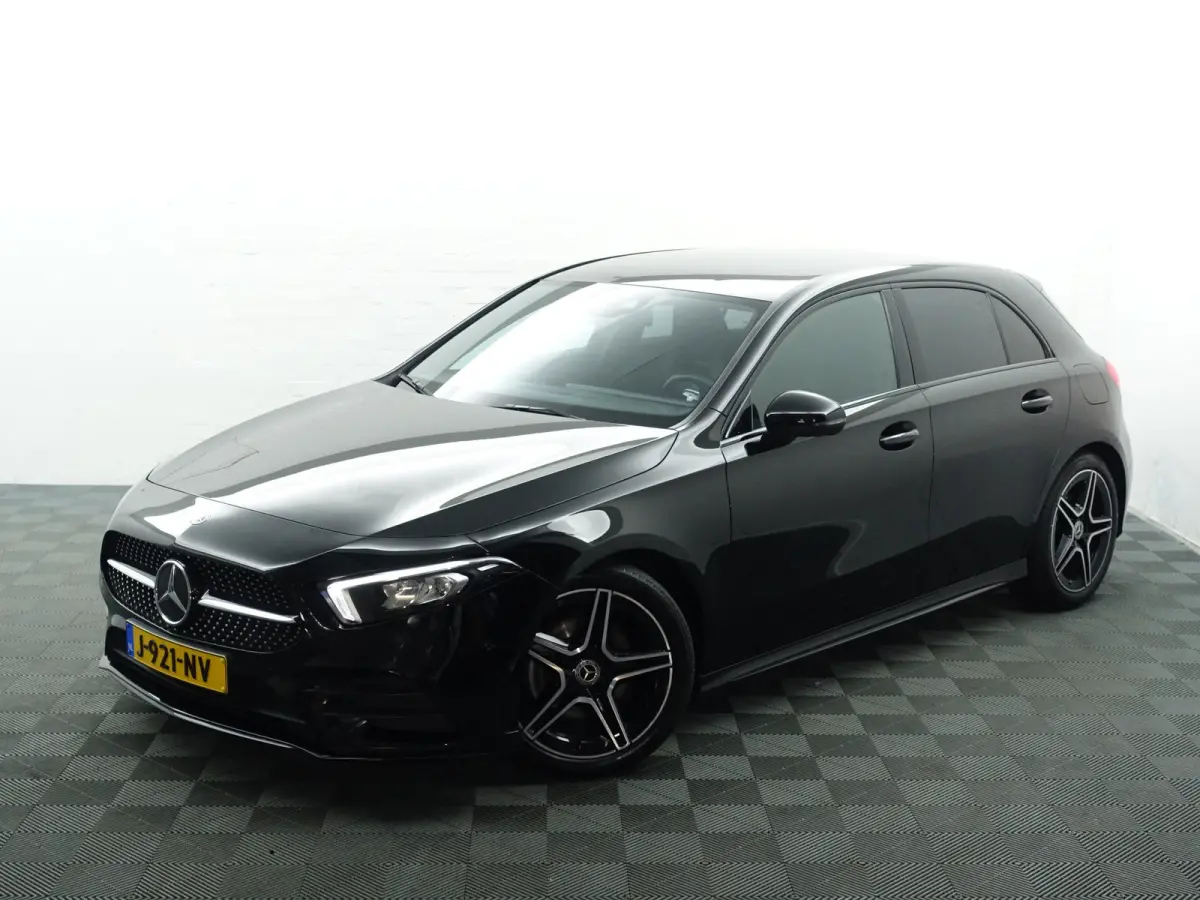 180 AMG Night Edition Aut- Xenon Led, Camera, Stoelverwarming, Sfeerverlichting, Sport Alcantara Interieur