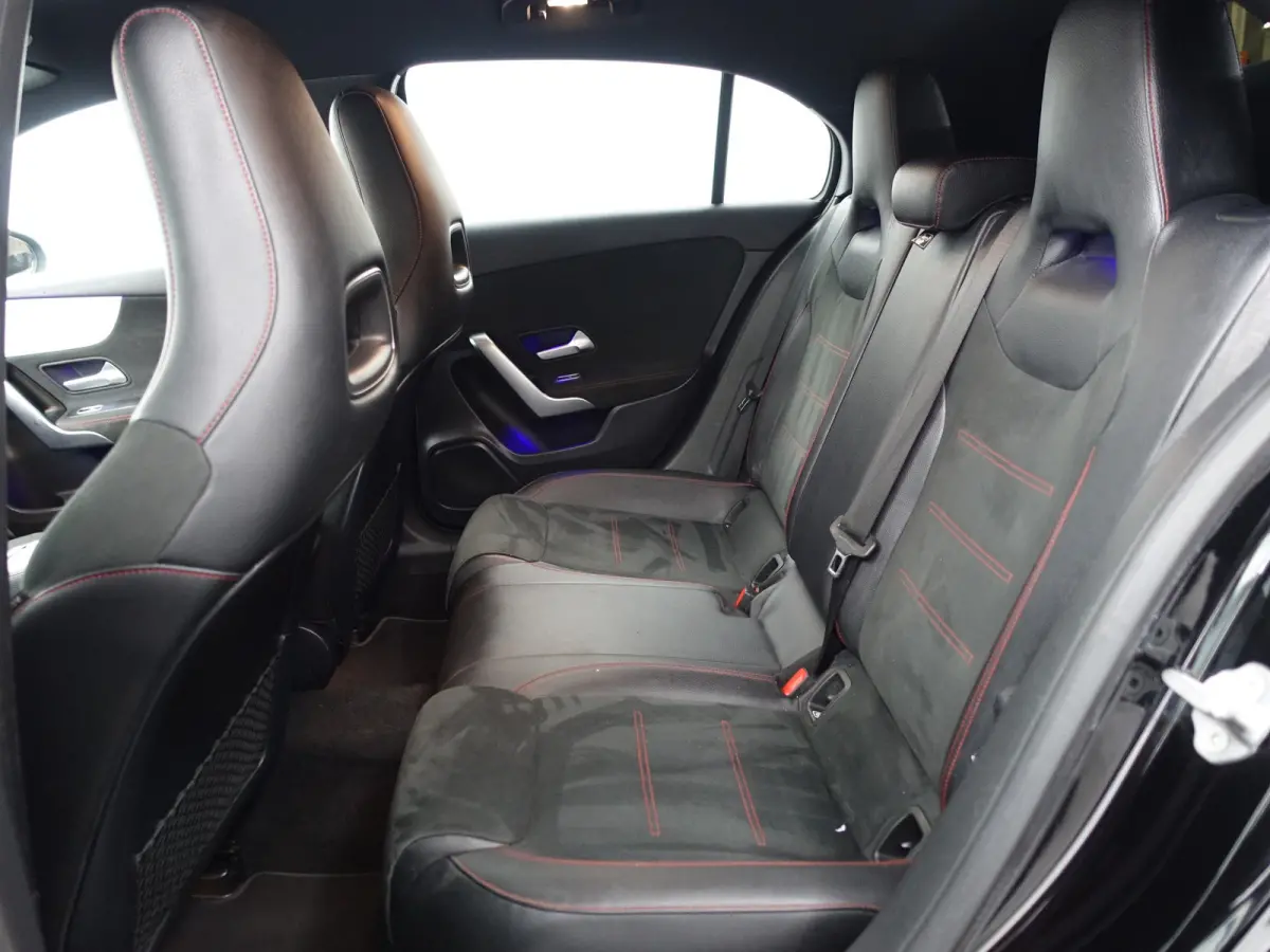 180 AMG Night Edition Aut- Xenon Led, Camera, Stoelverwarming, Sfeerverlichting, Sport Alcantara Interieur