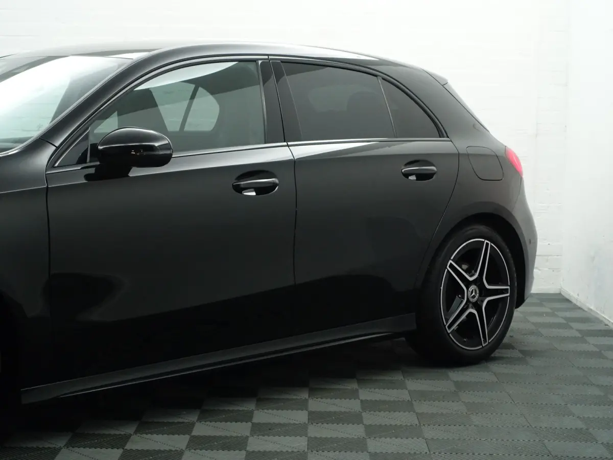 180 AMG Night Edition Aut- Xenon Led, Camera, Stoelverwarming, Sfeerverlichting, Sport Alcantara Interieur
