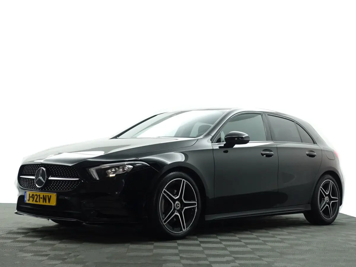 180 AMG Night Edition Aut- Xenon Led, Camera, Stoelverwarming, Sfeerverlichting, Sport Alcantara Interieur