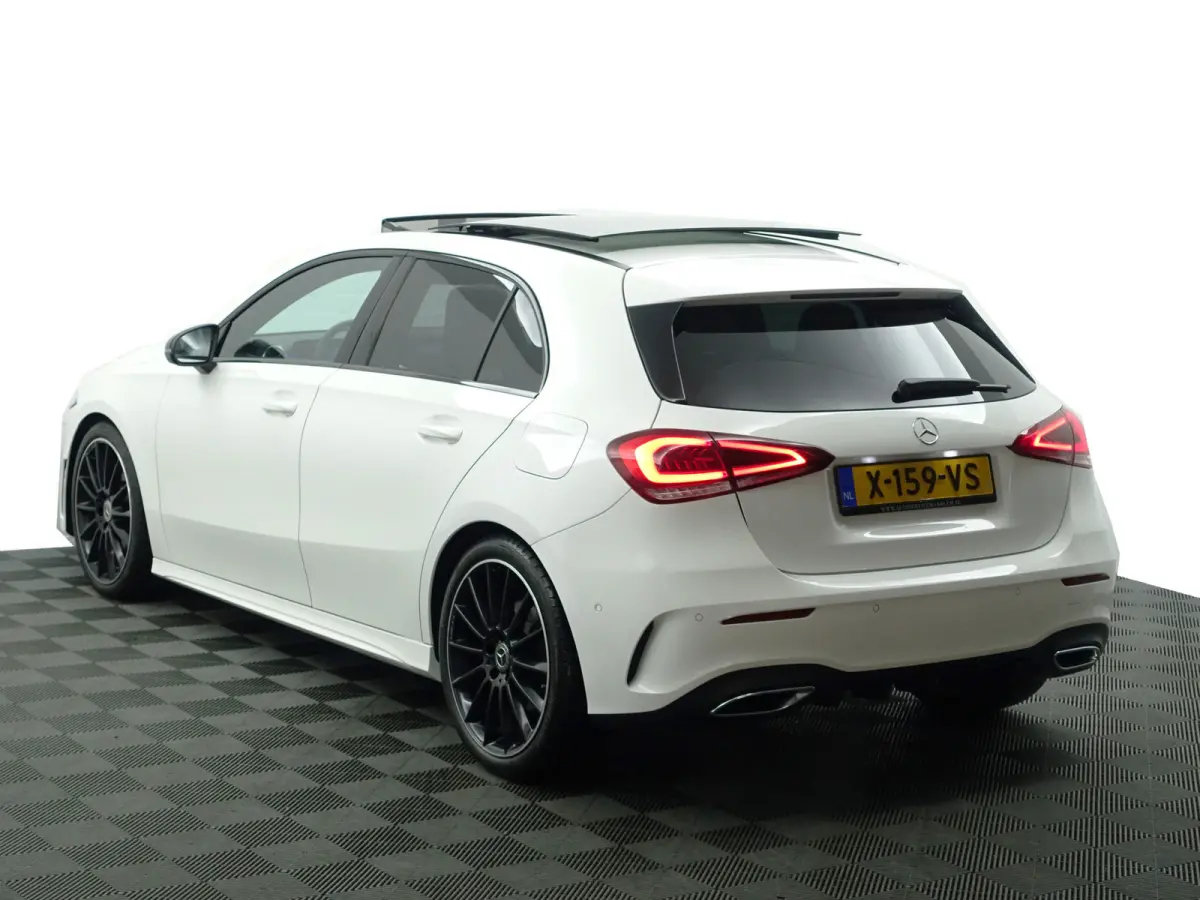 250 AMG Night Edition Design aut- Panoramadak, Sfeerverlichting, Dynamic select, Lane Assist, Park Assist, Design Afwerking