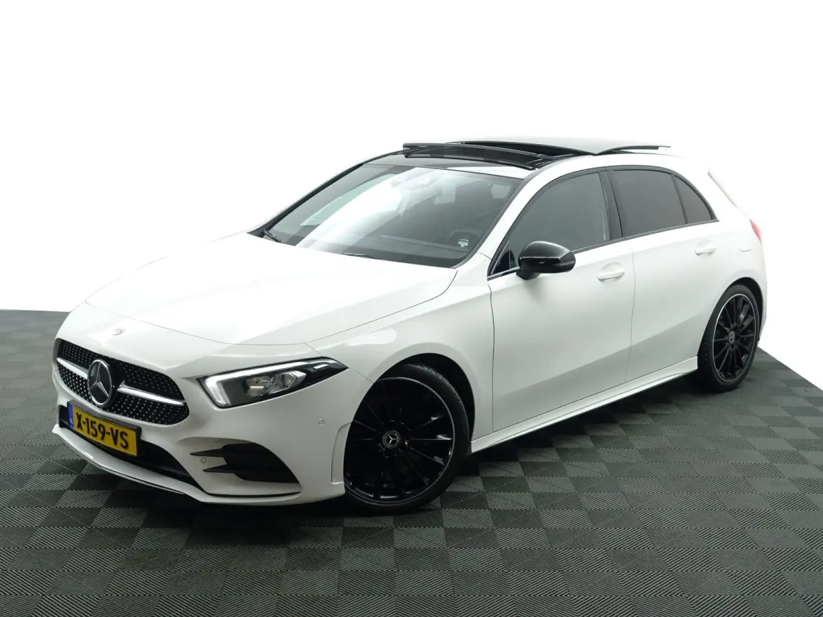 250 AMG Night Edition Design aut- Panoramadak, Sfeerverlichting, Dynamic select, Lane Assist, Park Assist, Design Afwerking