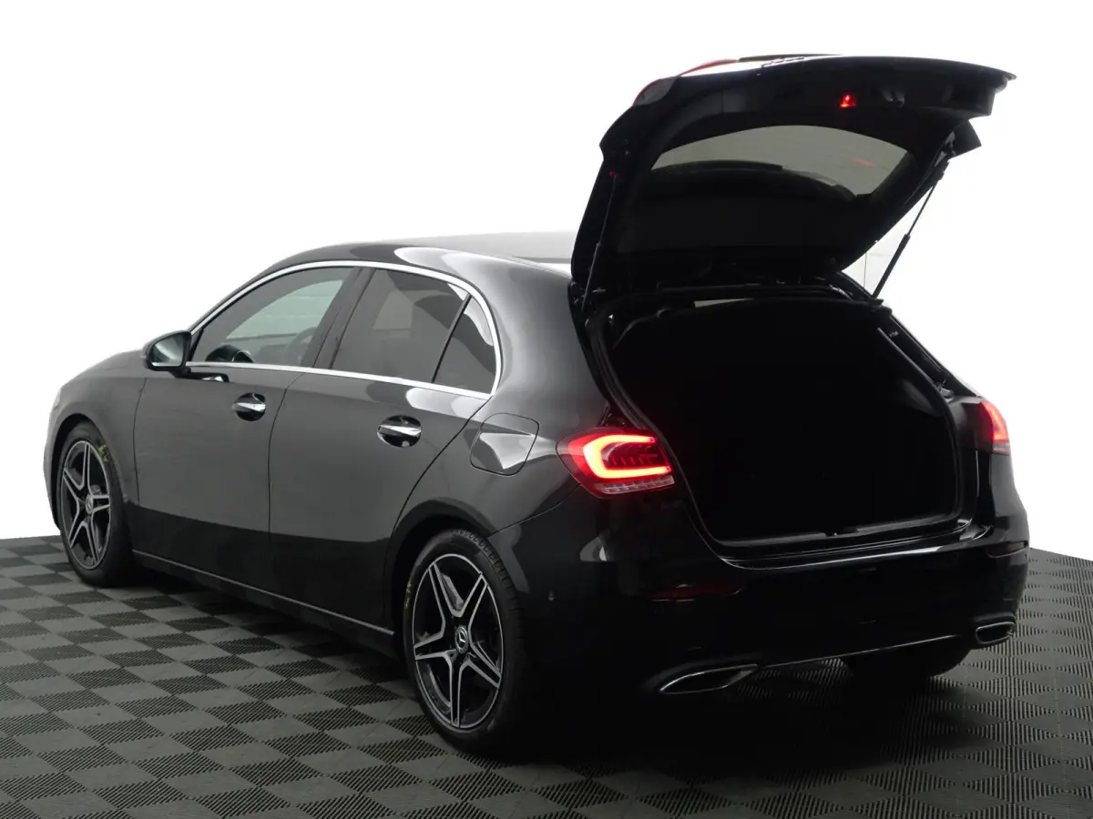 220 AMG Prestige Plus Aut- Memory Seats, Camera, Park Assist, Leder Interieur, Xenon Led, Keyless, Zitcomfort