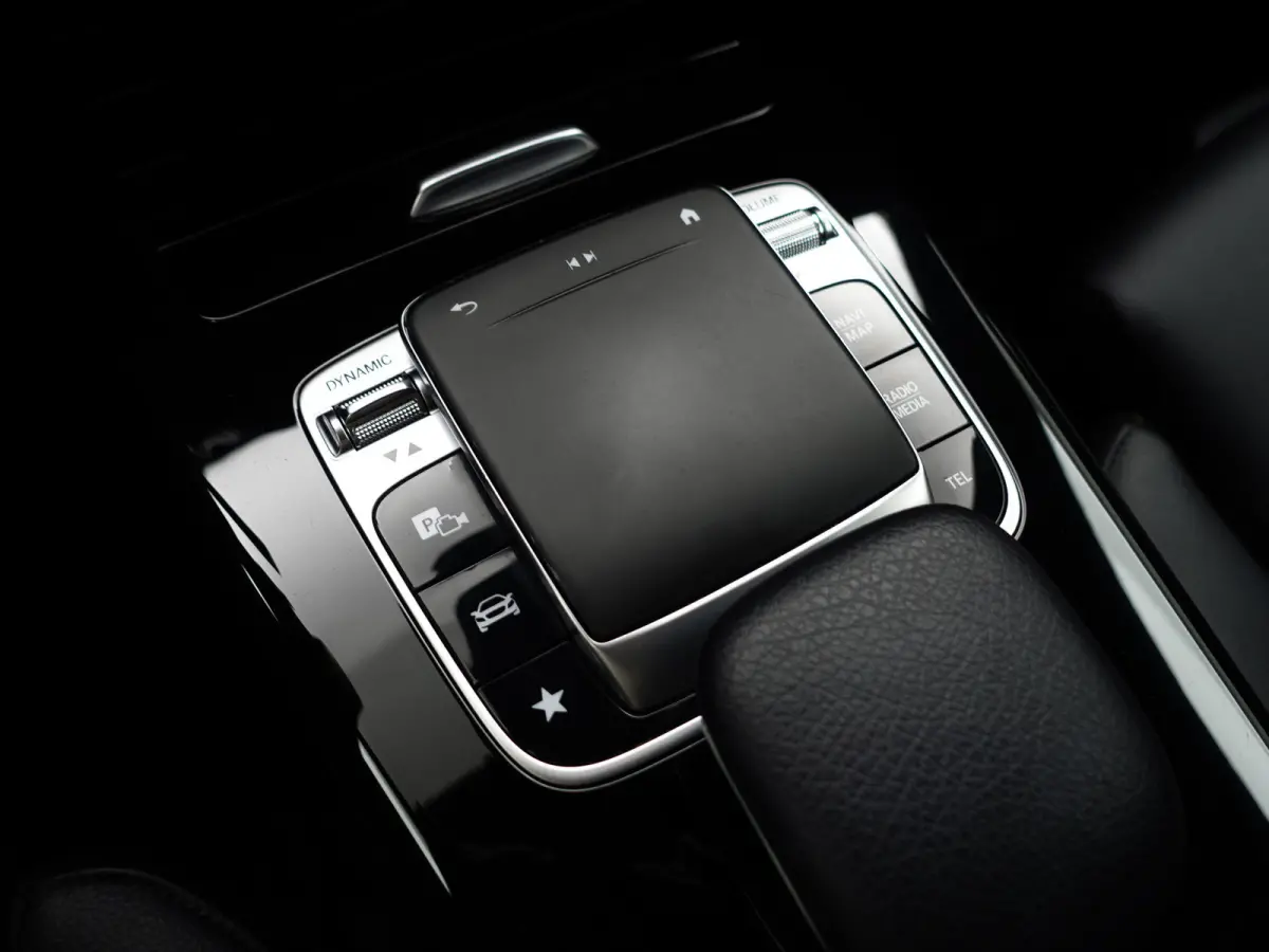 220 AMG Prestige Plus Aut- Memory Seats, Camera, Park Assist, Leder Interieur, Xenon Led, Keyless, Zitcomfort