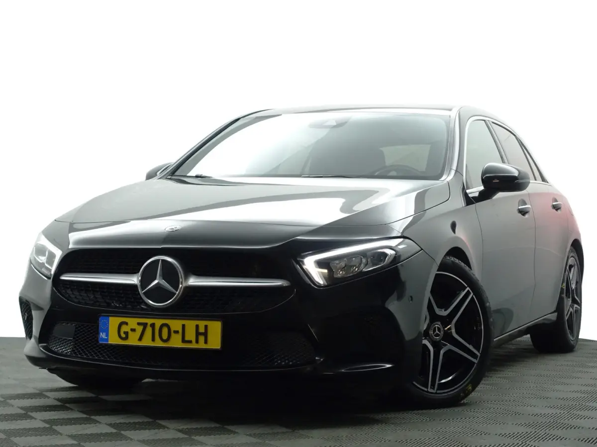 220 AMG Prestige Plus Aut- Memory Seats, Camera, Park Assist, Leder Interieur, Xenon Led, Keyless, Zitcomfort