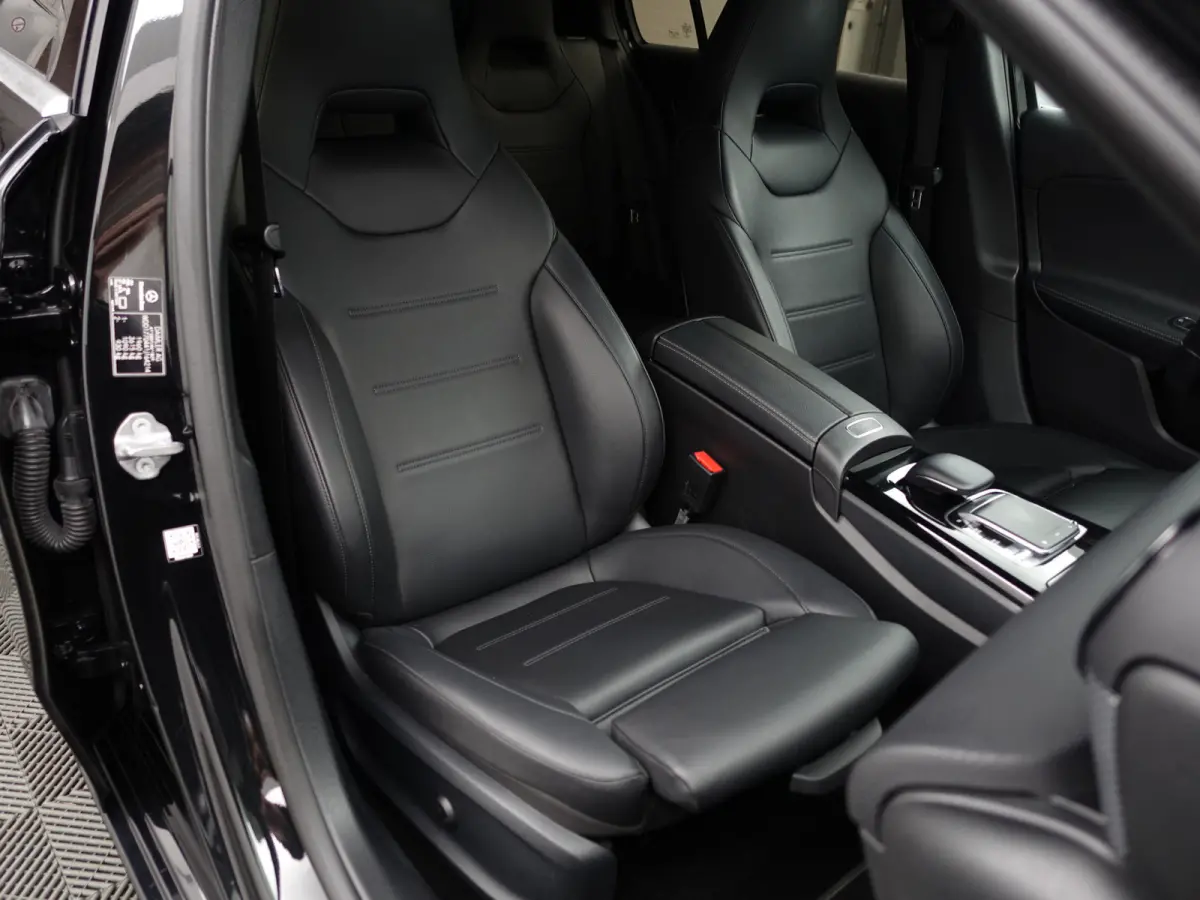 220 AMG Prestige Plus Aut- Memory Seats, Camera, Park Assist, Leder Interieur, Xenon Led, Keyless, Zitcomfort