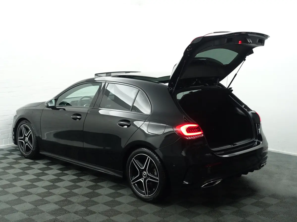 180 AMG Night Edition Aut- Panoramadak, Sport Interieur, Xenon Led, Camera, Stoelverwarming