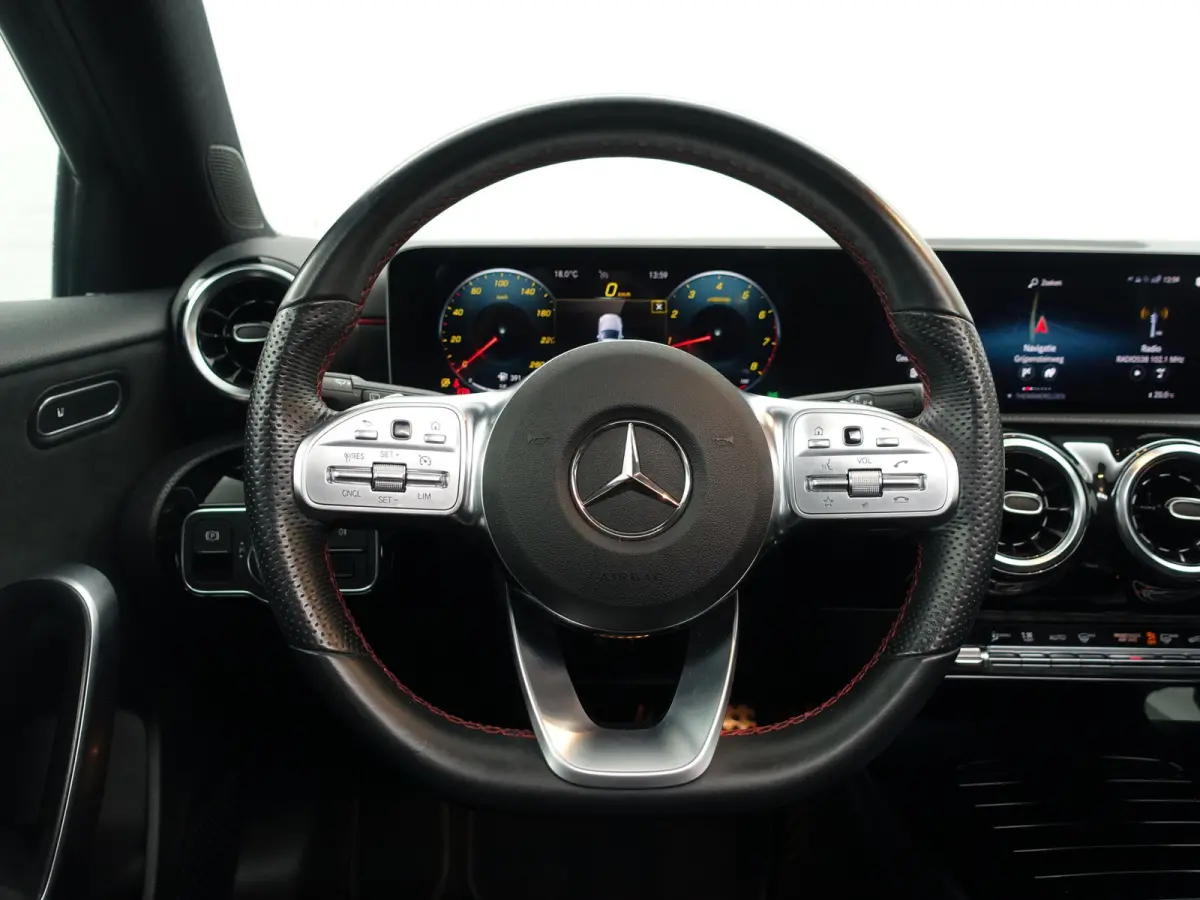 180 AMG Night Edition Aut- Panoramadak, Sport Interieur, Xenon Led, Camera, Stoelverwarming