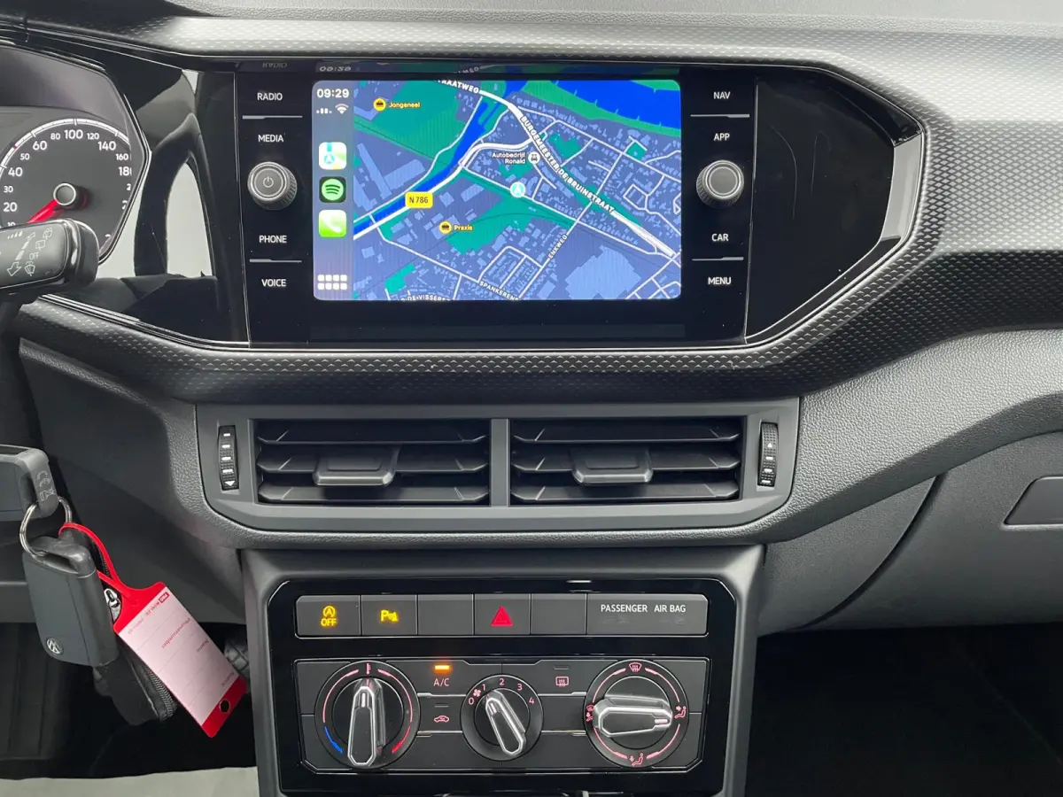 1.0 TSI Life NL.Auto/Carplay/Adaptive-Cruise/Climatronic/Groot Navigatie/1Ste Eigenaar/Dealer onderhouden