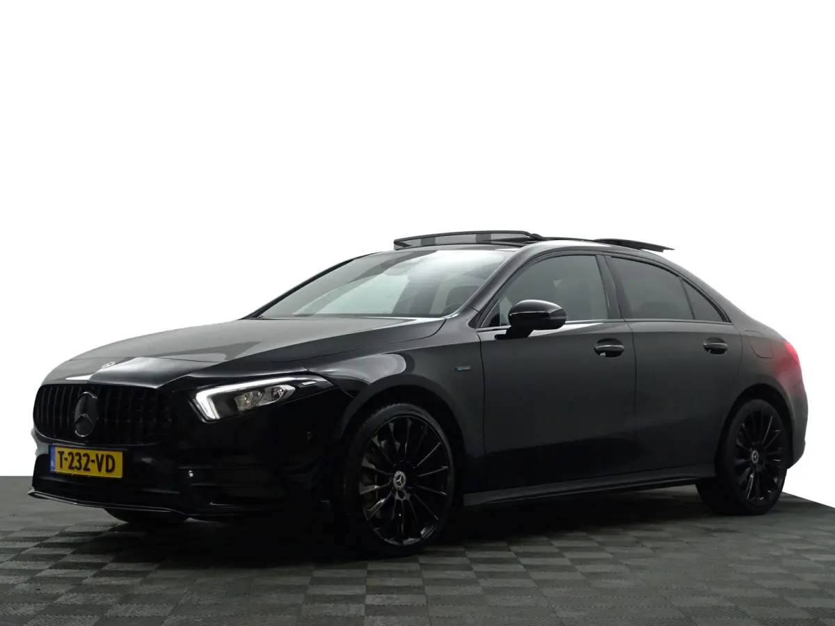 250 e AMG Premium Plus Aut- Panoramadak, Sfeerverlichting, Carplay, Android Auto, Camera, Stoelverwarming
