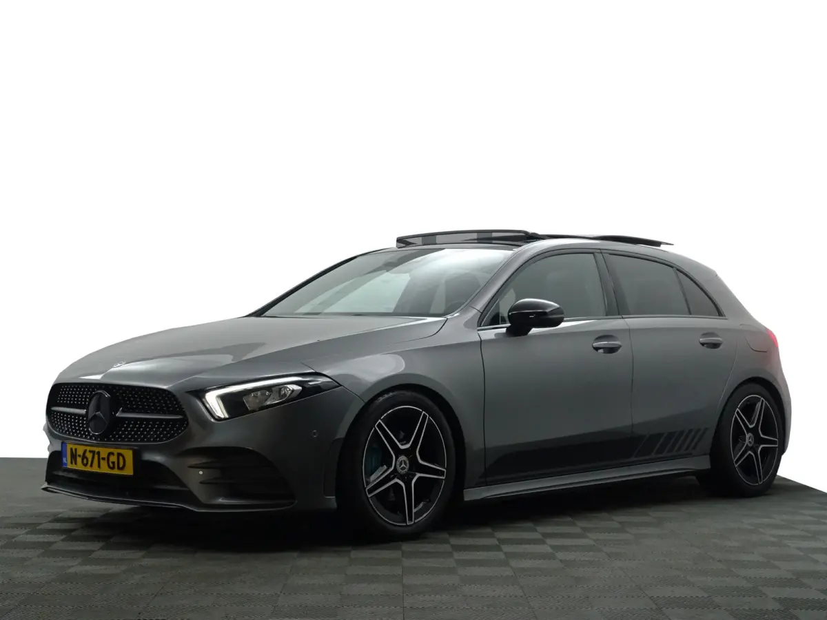 200 AMG Tiffany Premium Plus Aut- 19dkm, Panoramadak, Sfeerverlichting, Camera, Stoelverwarming, Custom