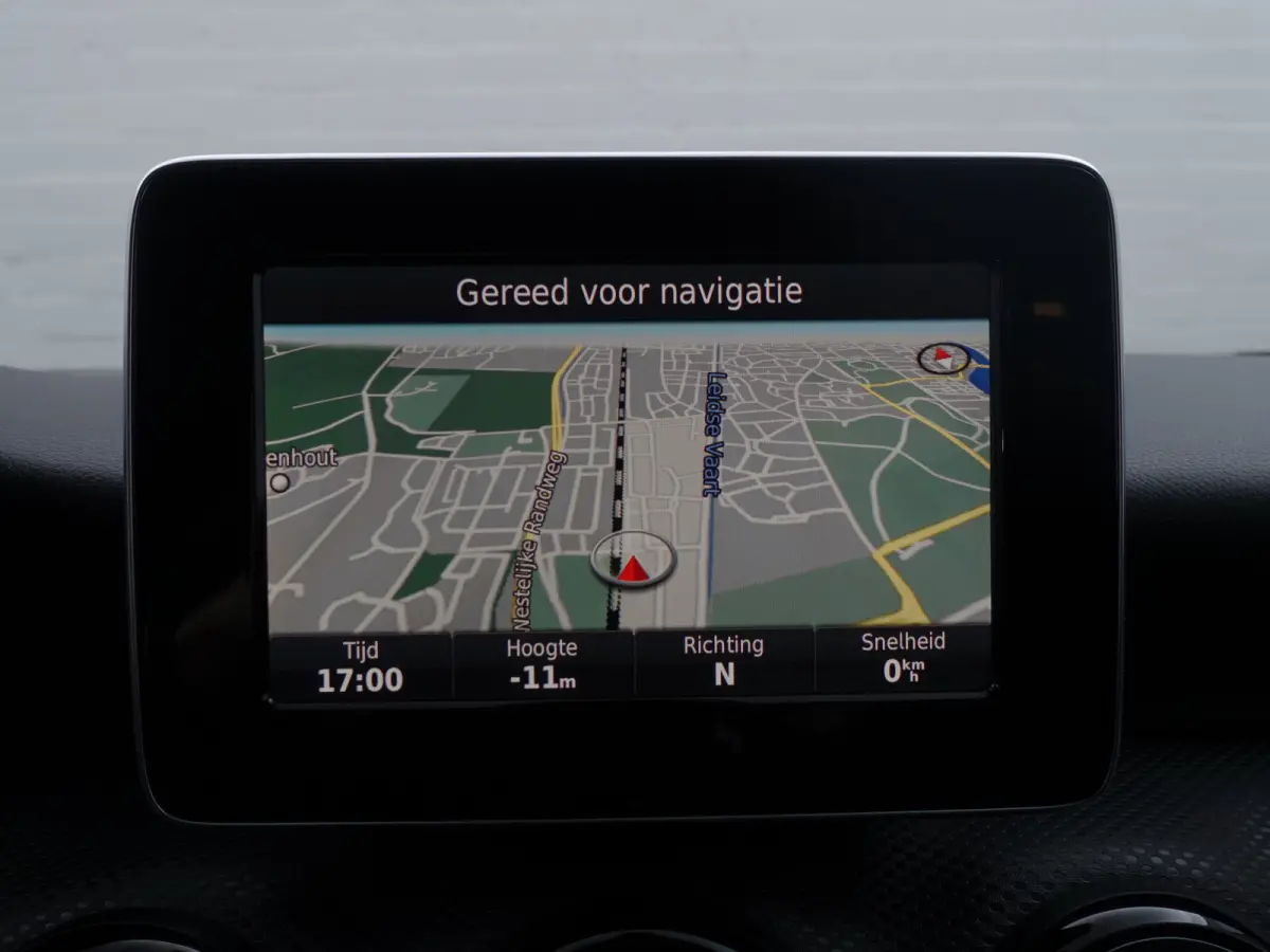 130Pk AMG Night Edition- Xenon Led, Clima, Navigatie, Park Assist, Cruise
