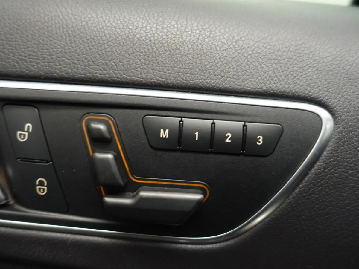 45 AMG 361pk 4MATIC Aut- Memory Seats, Xenon Led, Park Assist, Stoelverwarming, Privacy Glass