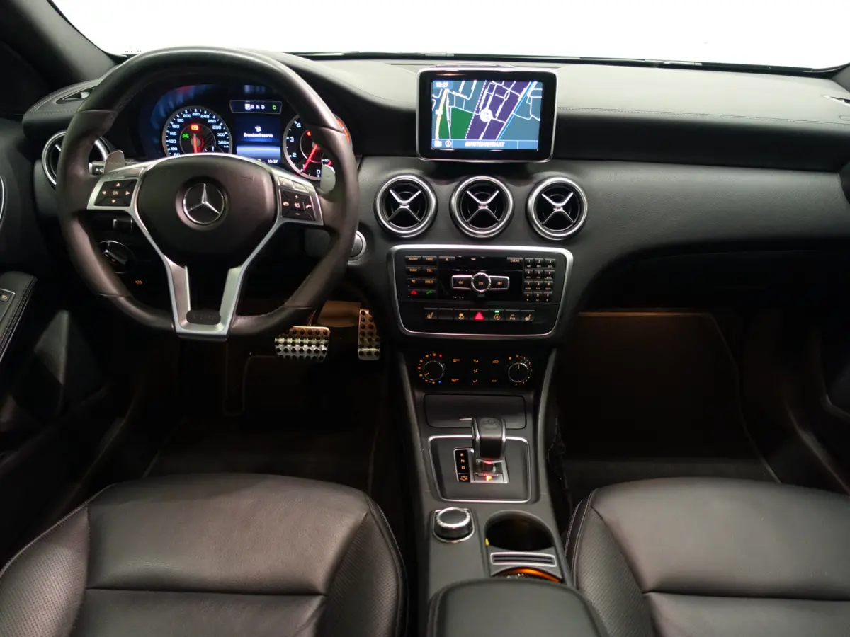 45 AMG 361pk 4MATIC Aut- Memory Seats, Xenon Led, Park Assist, Stoelverwarming, Privacy Glass