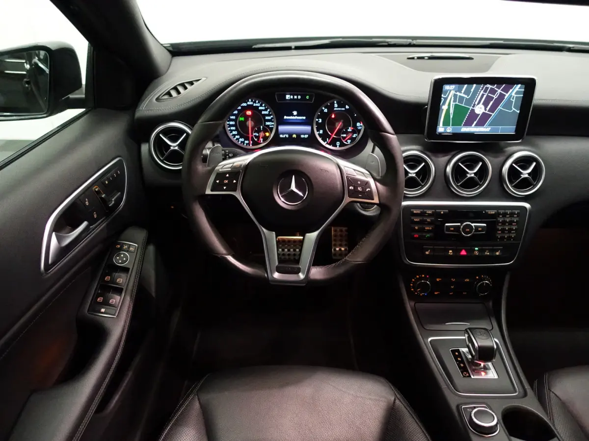 45 AMG 361pk 4MATIC Aut- Memory Seats, Xenon Led, Park Assist, Stoelverwarming, Privacy Glass