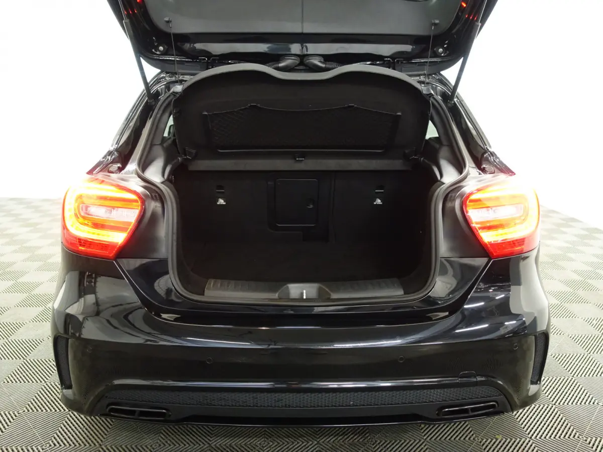 45 AMG 361pk 4MATIC Aut- Memory Seats, Xenon Led, Park Assist, Stoelverwarming, Privacy Glass