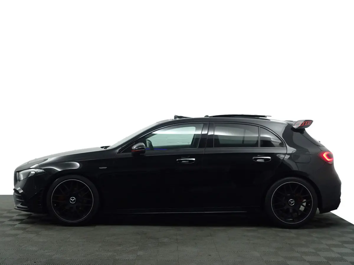 250 AMG Premium Plus Aut- Sport uitlaat, Panoramadak, Sfeerverlichting, Aero Package, Yellow Art