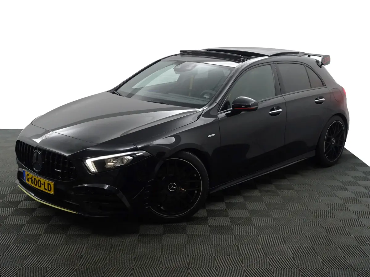 250 AMG Premium Plus Aut- Sport uitlaat, Panoramadak, Sfeerverlichting, Aero Package, Yellow Art