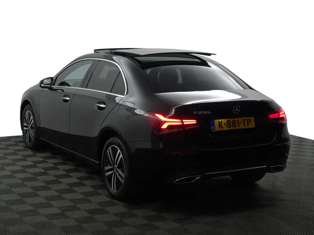 250 e AMG Prestige Plus Aut- Panoramadak, 2x Memory, Sfeerverlichting, Carplay, Android Auto, Zitcomfort
