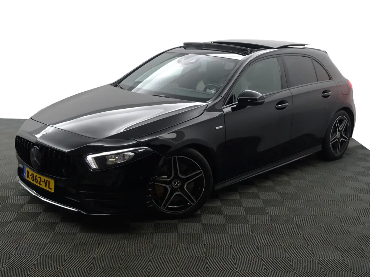 250 AMG Premium Plus Aut- Panoramadak, Sfeerverlichting, Two Tone Sport Leder Interieur, Xenon Led, Night Package