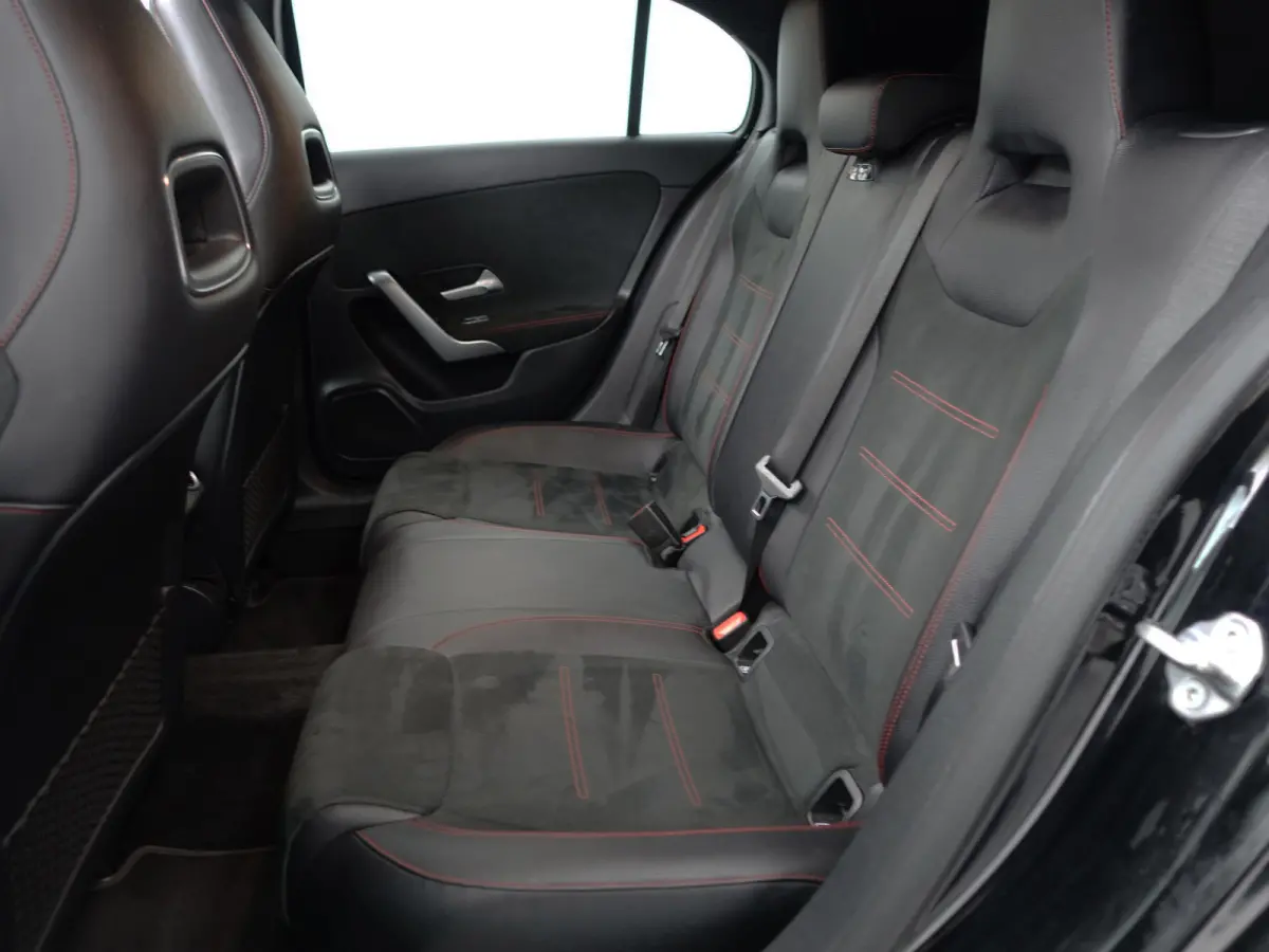 200 AMG Prestige Aut- Panoramadak, Sport Interieur, Xenon Led, Park Assist, Camera, Stoelverwarming