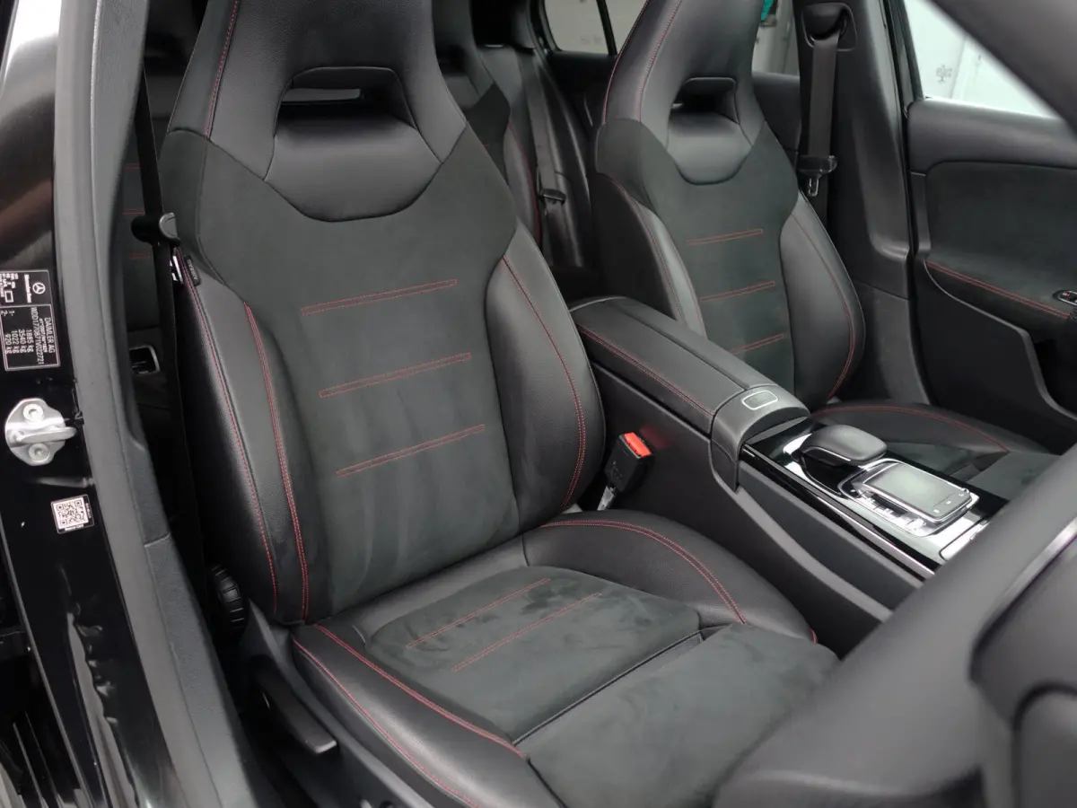 200 AMG Prestige Aut- Panoramadak, Sport Interieur, Xenon Led, Park Assist, Camera, Stoelverwarming