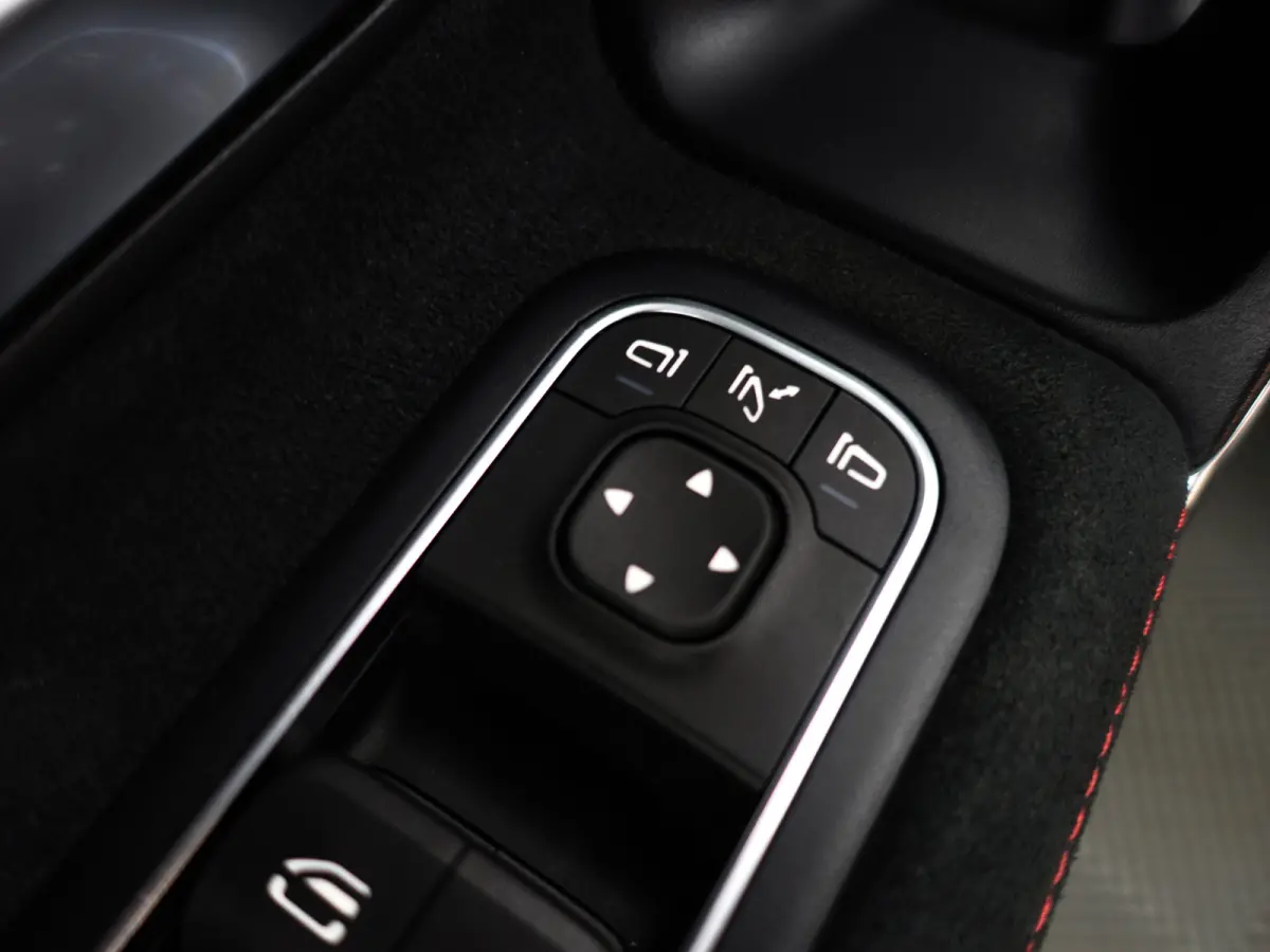 200 AMG Prestige Aut- Panoramadak, Sport Interieur, Xenon Led, Park Assist, Camera, Stoelverwarming