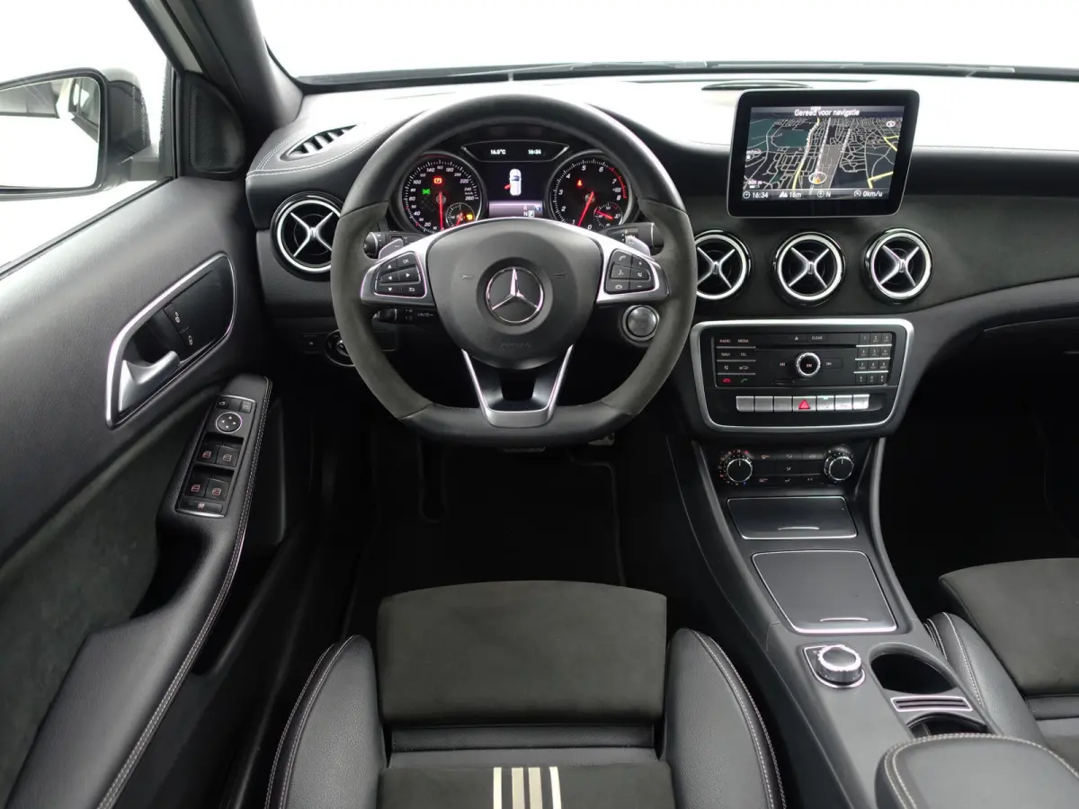 180 AMG White Art Edition Aut- Night Package, Sfeerverlichting, Camera, Keyless, Xenon Led, Dynamic Select