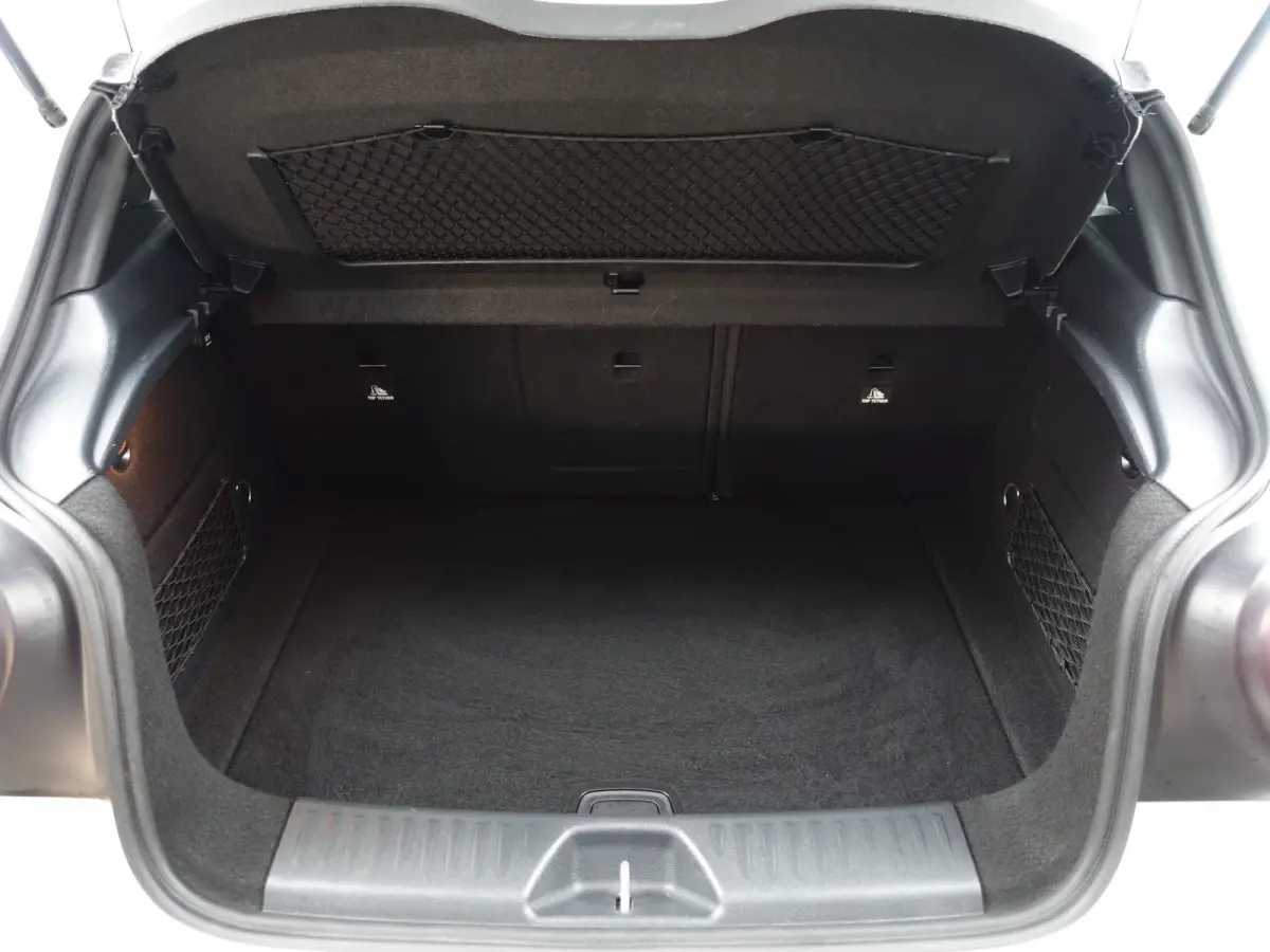 180 AMG White Art Edition Aut- Night Package, Sfeerverlichting, Camera, Keyless, Xenon Led, Dynamic Select