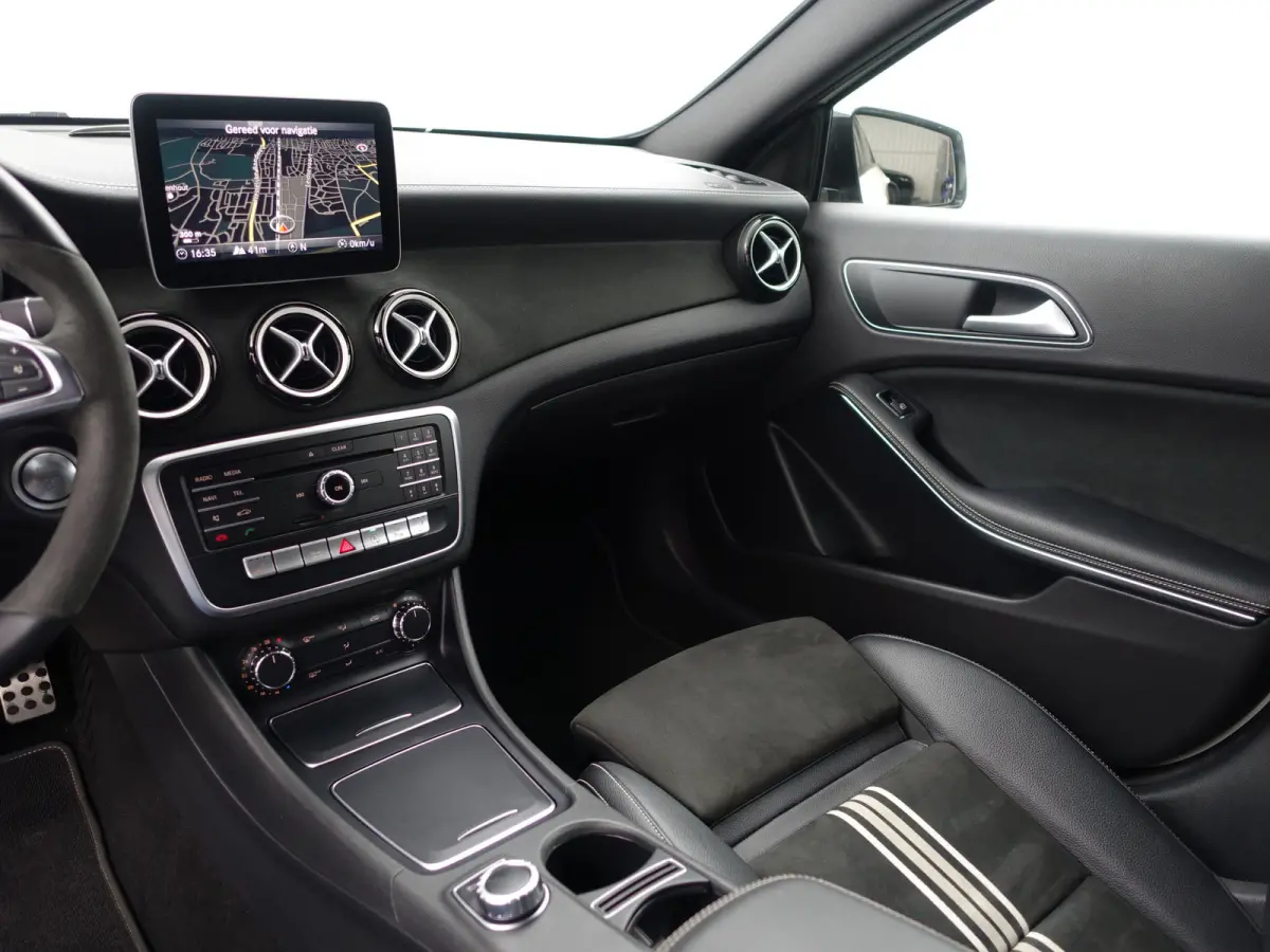 180 AMG White Art Edition Aut- Night Package, Sfeerverlichting, Camera, Keyless, Xenon Led, Dynamic Select