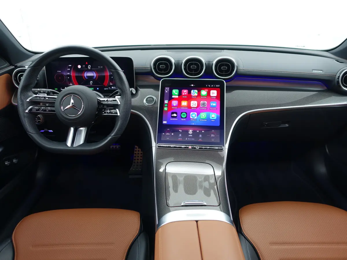300 e AMG Line Aut- Two Tone Leder Interieur, Panoramadak, Carbon, Sfeerverlichting, Carplay, Android Auto