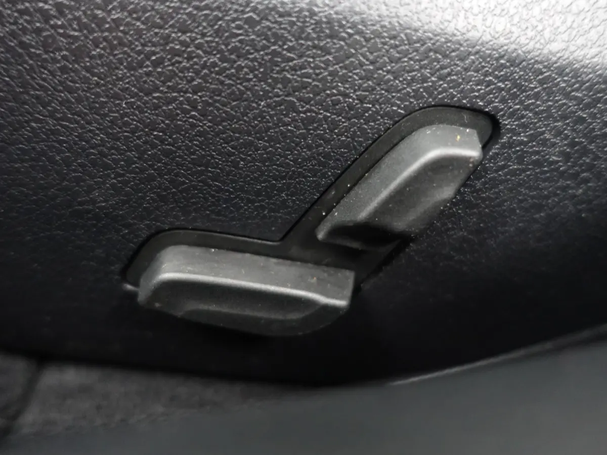 300 e AMG Line Aut- Two Tone Leder Interieur, Panoramadak, Carbon, Sfeerverlichting, Carplay, Android Auto