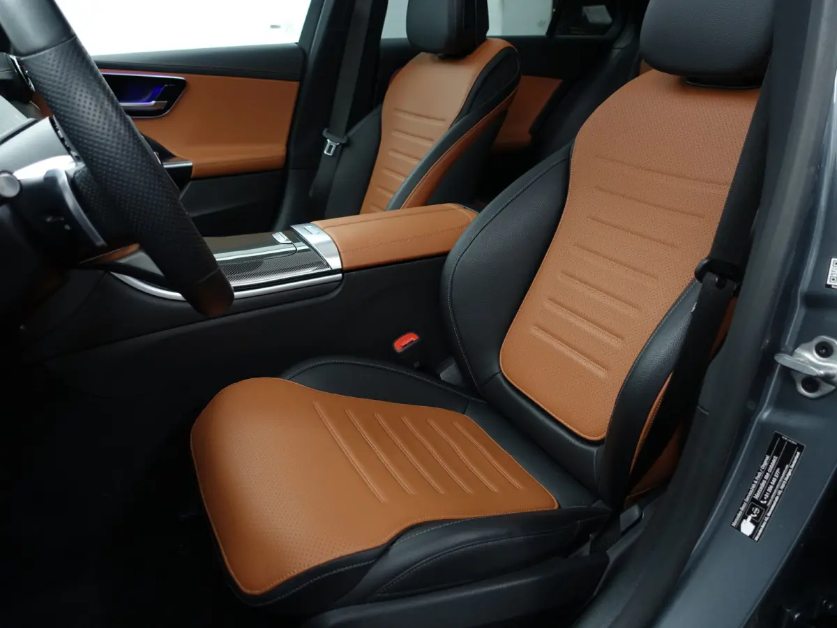 300 e AMG Line Aut- Two Tone Leder Interieur, Panoramadak, Carbon, Sfeerverlichting, Carplay, Android Auto