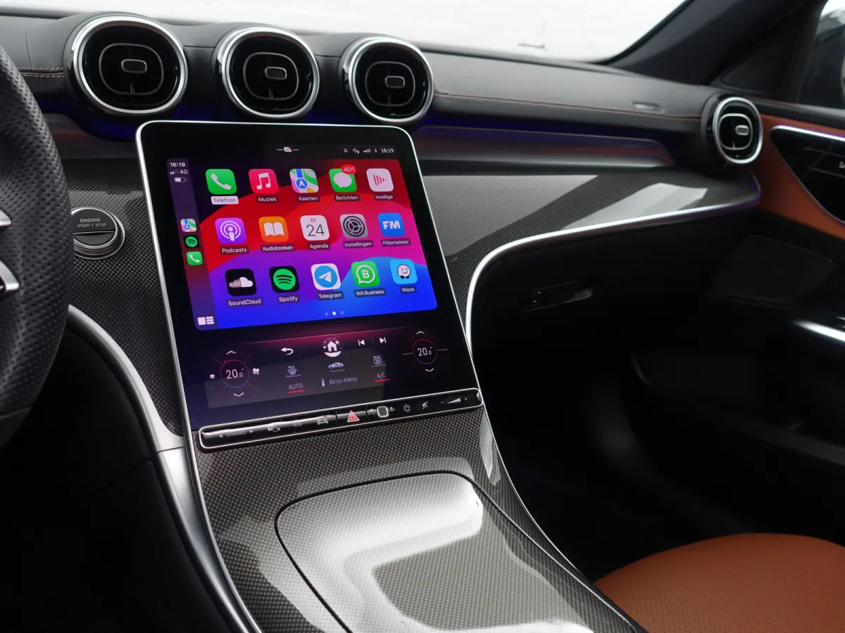 300 e AMG Line Aut- Two Tone Leder Interieur, Panoramadak, Carbon, Sfeerverlichting, Carplay, Android Auto