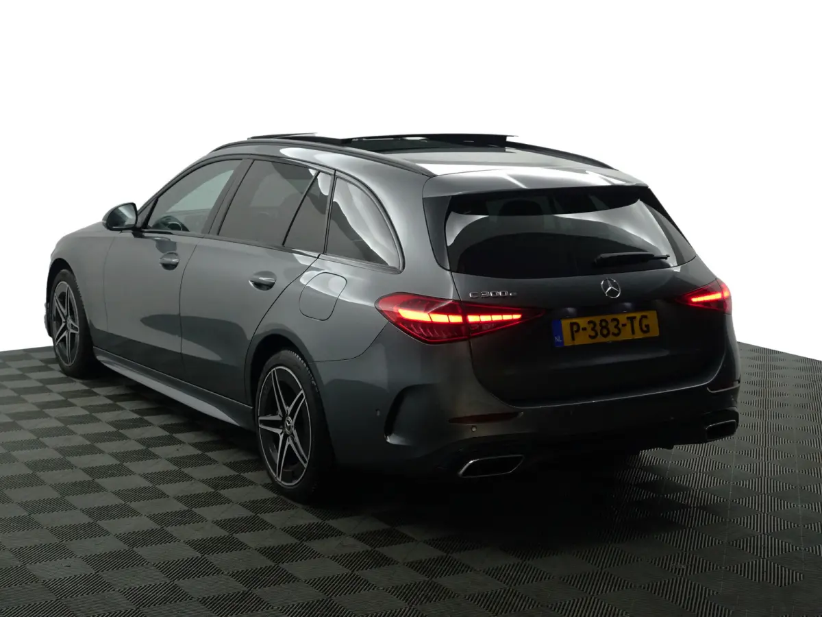 300 e AMG Line Aut- Two Tone Leder Interieur, Panoramadak, Carbon, Sfeerverlichting, Carplay, Android Auto