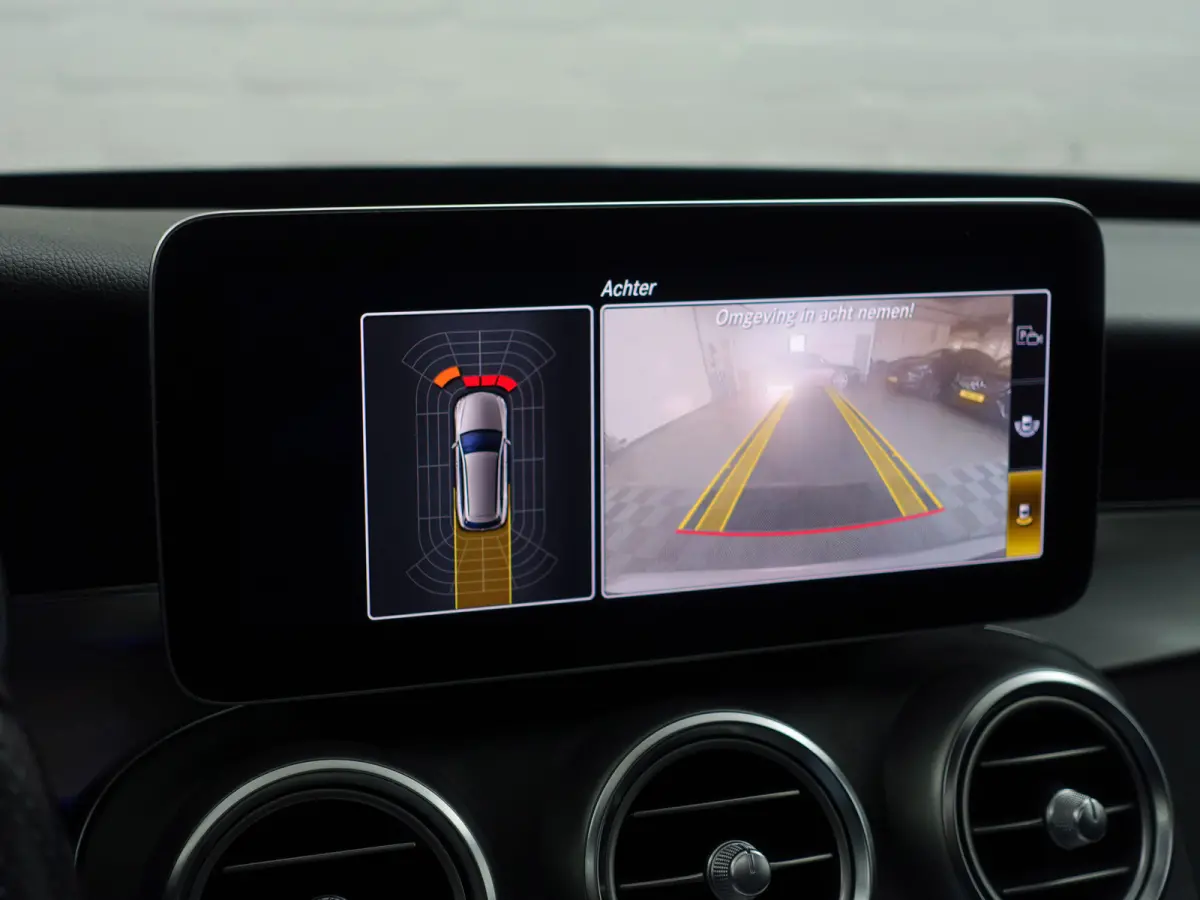 180 AMG Premium Plus Pack Aut- Night Edition, Panoramadak, Virtual cockpit, Carplay, Android Auto, Camera