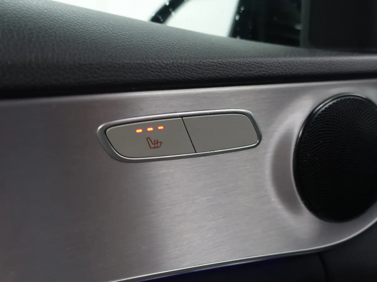 180 AMG Premium Plus Pack Aut- Night Edition, Panoramadak, Virtual cockpit, Carplay, Android Auto, Camera