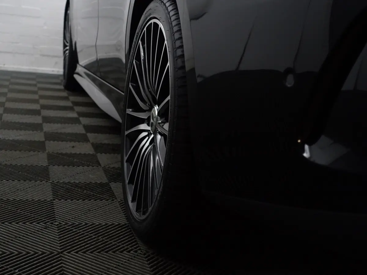 300 e AMG Line Aut- Stoel Massage, Burmester Audio, Panoramadak, 360 Camera, Elek Trekhaak, Laser Led