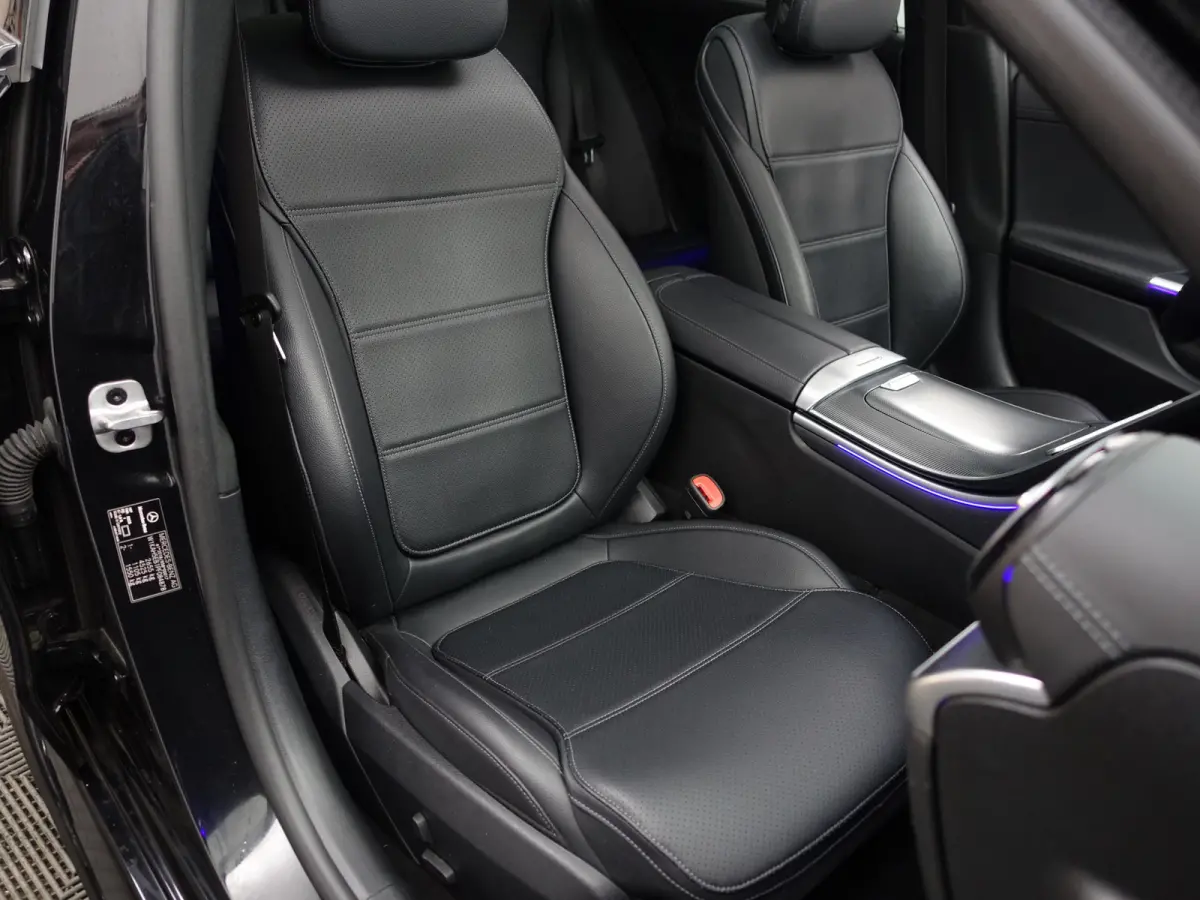 300 e AMG Line Aut- Stoel Massage, Burmester Audio, Panoramadak, 360 Camera, Elek Trekhaak, Laser Led