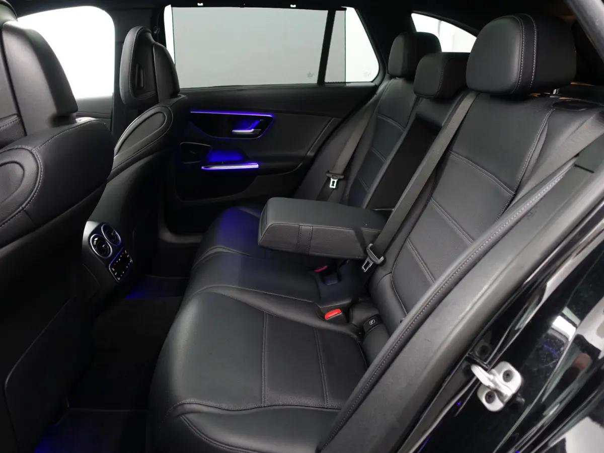 300 e AMG Line Aut- Stoel Massage, Burmester Audio, Panoramadak, 360 Camera, Elek Trekhaak, Laser Led