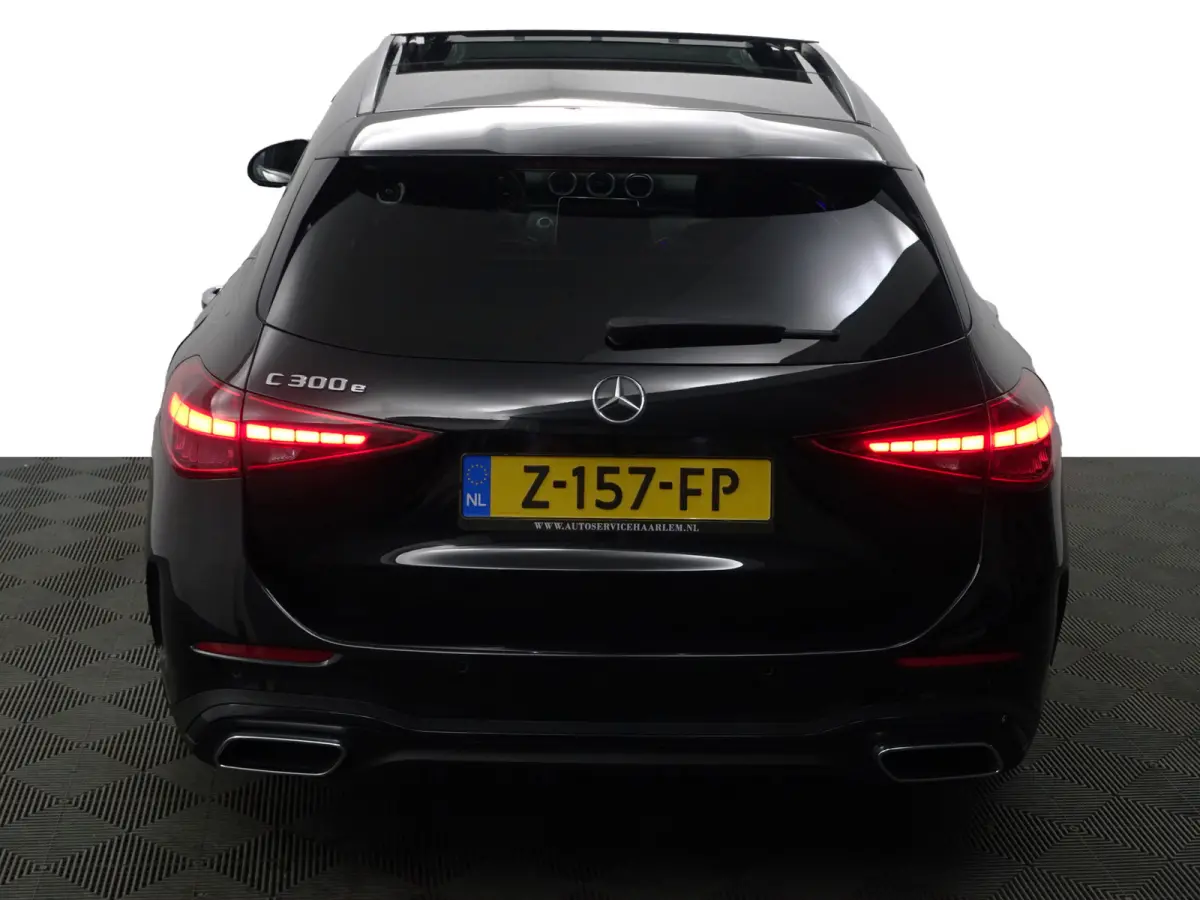 300 e AMG Line Aut- Stoel Massage, Burmester Audio, Panoramadak, 360 Camera, Elek Trekhaak, Laser Led