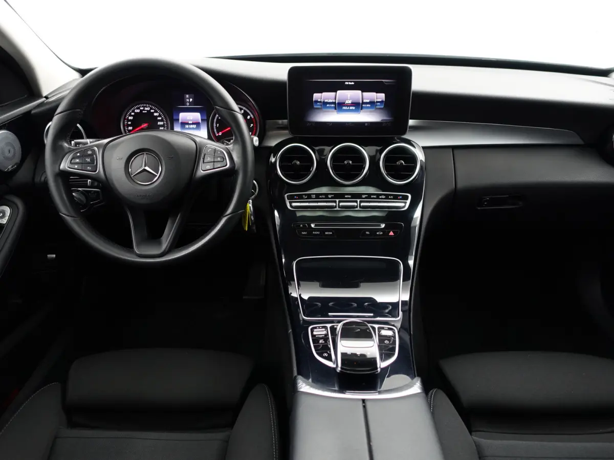 180 Prestige Aut- Panoramadak, Xenon Led, Burmester Audio, Navi, Park Assist, Sport Interieur