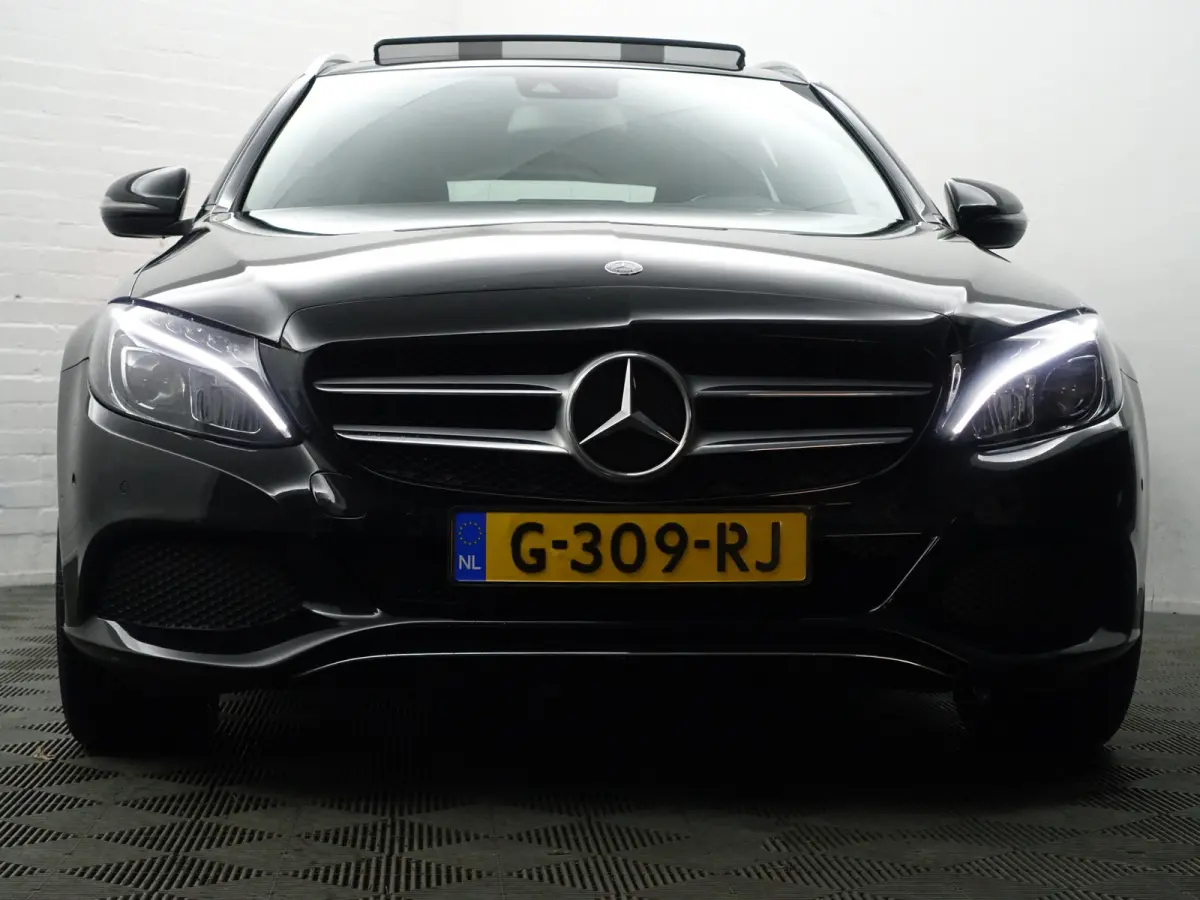 180 Prestige Aut- Panoramadak, Xenon Led, Burmester Audio, Navi, Park Assist, Sport Interieur