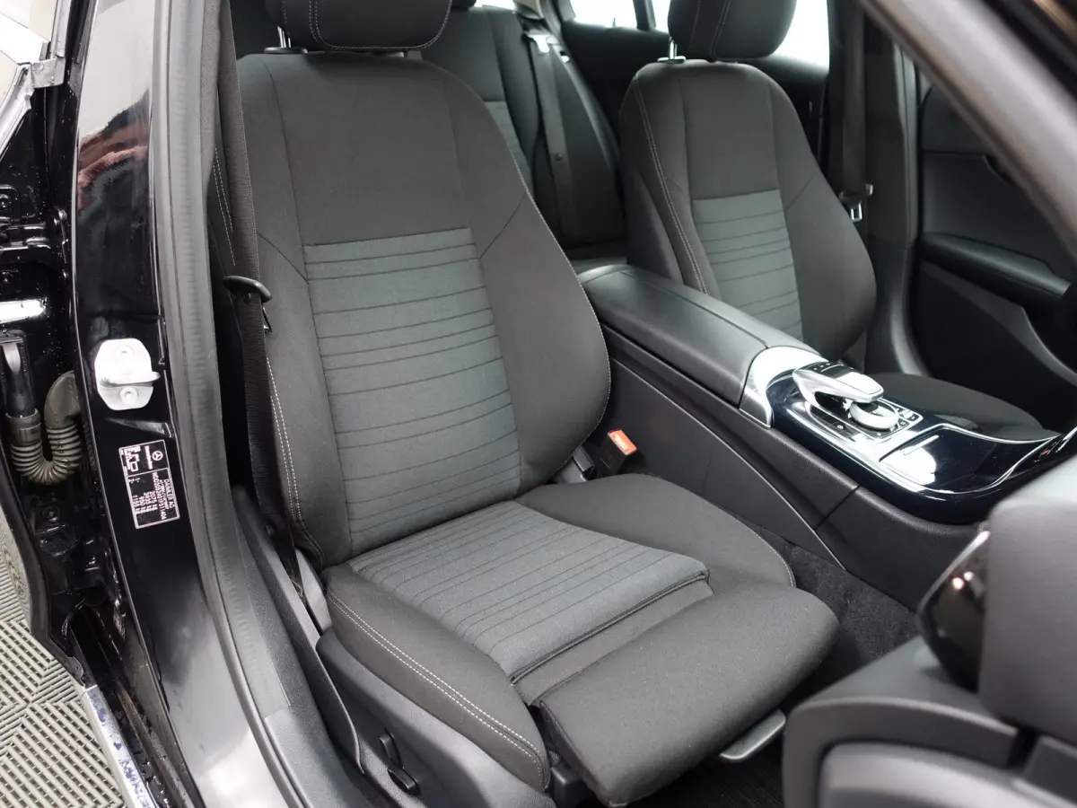 180 Prestige Aut- Panoramadak, Xenon Led, Burmester Audio, Navi, Park Assist, Sport Interieur