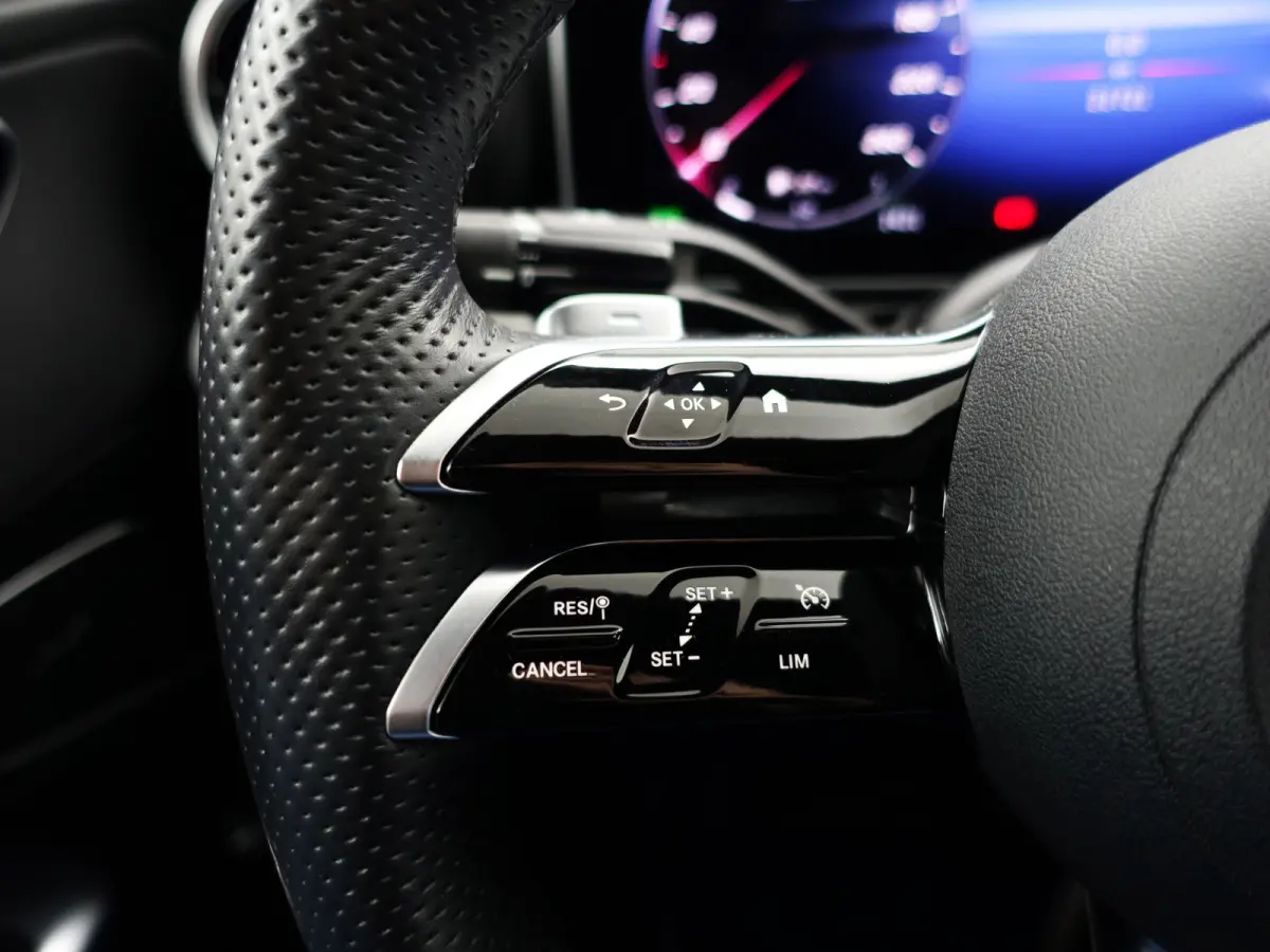 180 AMG Performance Aut- Panoramadak, Laser Led, Sfeerverlichting, Concavers, Aero Kit, Spoor Assist