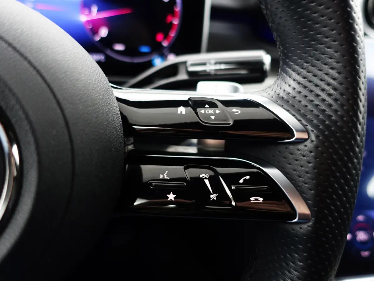 180 AMG Performance Aut- Panoramadak, Laser Led, Sfeerverlichting, Concavers, Aero Kit, Spoor Assist