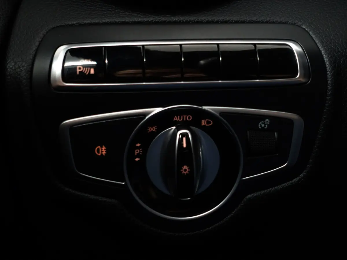 350 e AMG Prestige Aut- Xenon Led, Standkachel, Leder Sport Interieur, Burmester Audio, Stoelverwarming, Park Assist